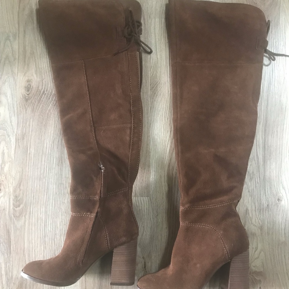 Steve Madden Brown Suede Boots